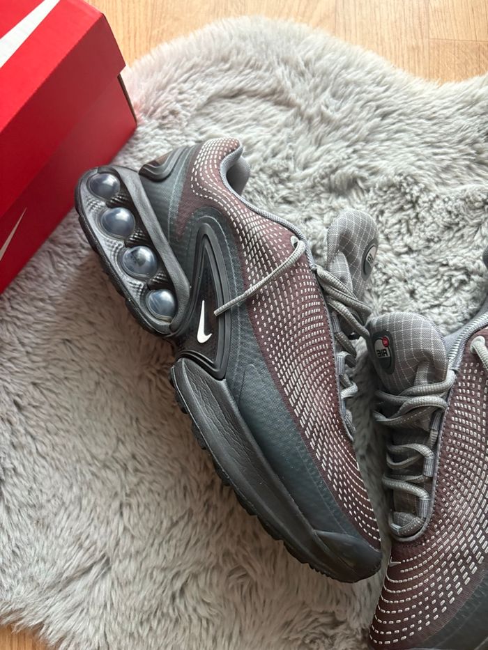 Baskets Nike air Max Dn taille | 43 - photo numéro 2