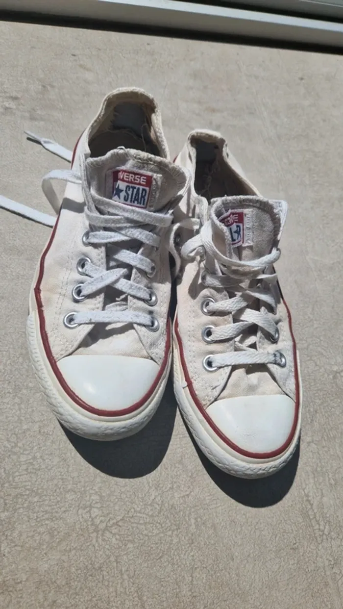 Basket blanche converse taille 37 bon eta