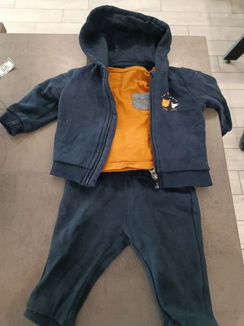 Jogging marine 9 mois