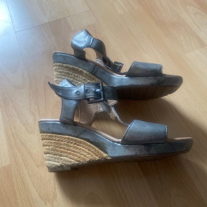 Chaussures d’été - photo numéro 2
