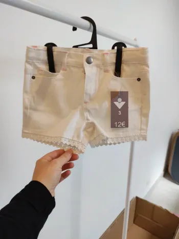 Short été court 3 ans NEUF