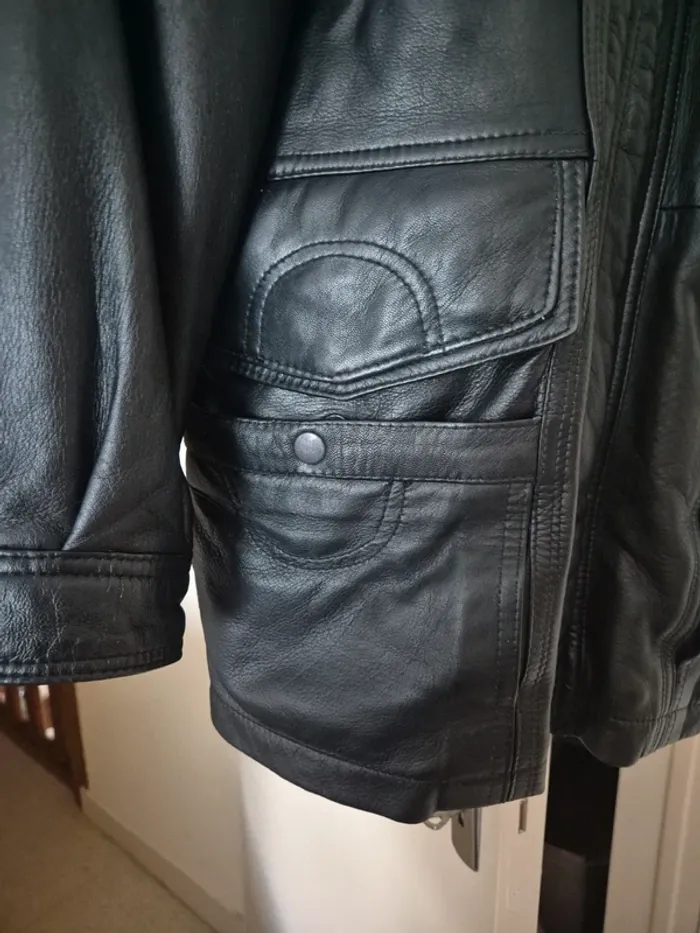 Manteau en cuir - photo numéro 2