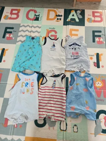 Lot combishort bebe garçon 12 mois