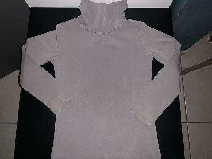 Sous pull uni gris à col roulé C&A Taille 12 ans en TBEG - photo numéro 3