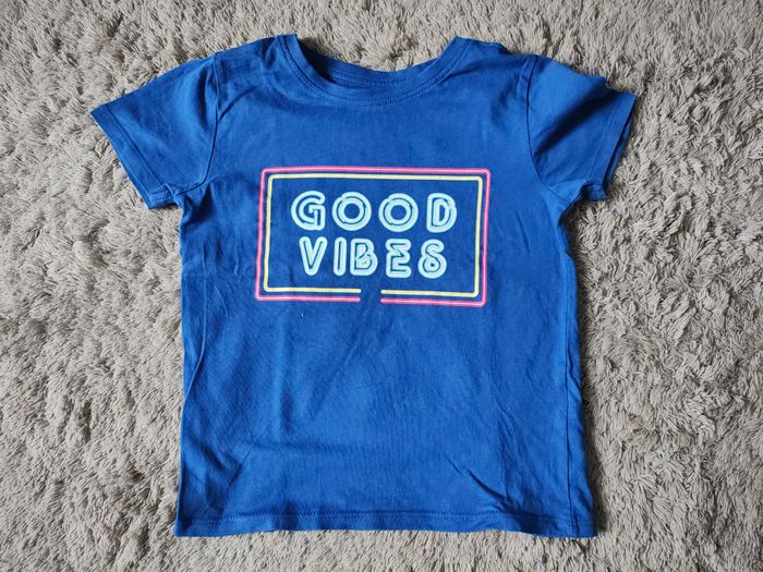 Tee-shirt taille 4-5 ans // 110 cm