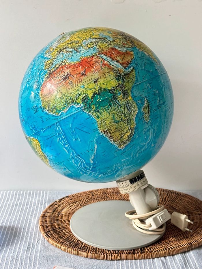 Globe terrestre lumineux vintage - photo numéro 8