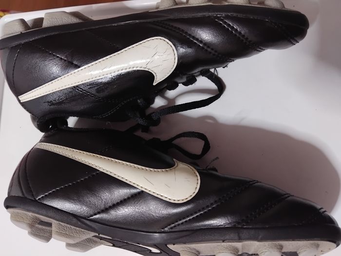 Basket de foot taille 34 - photo numéro 3