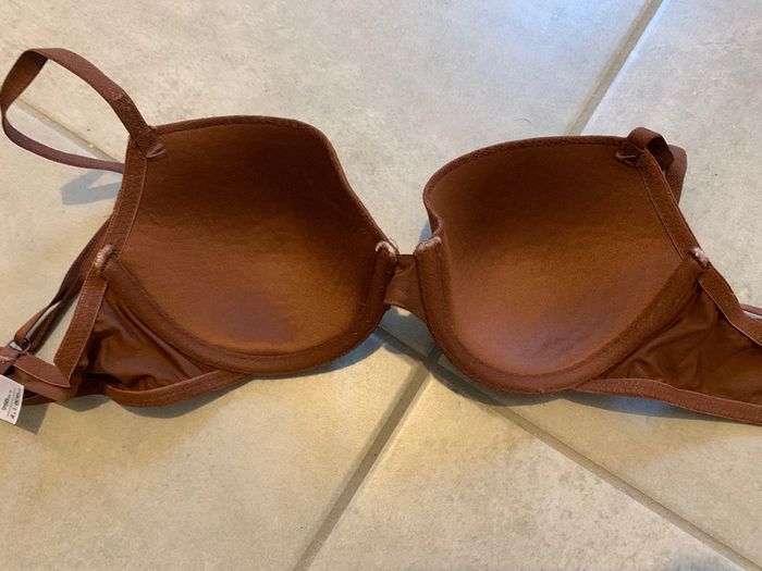 Soutien gorge - photo numéro 4