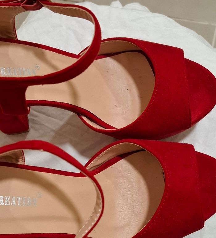 Sandales à talons rouges T38 - photo numéro 3