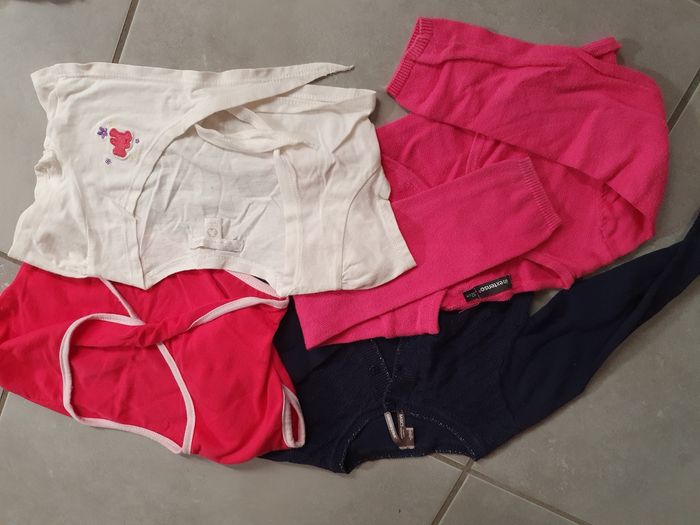 Lot vêtements fille 2 ans - photo numéro 3