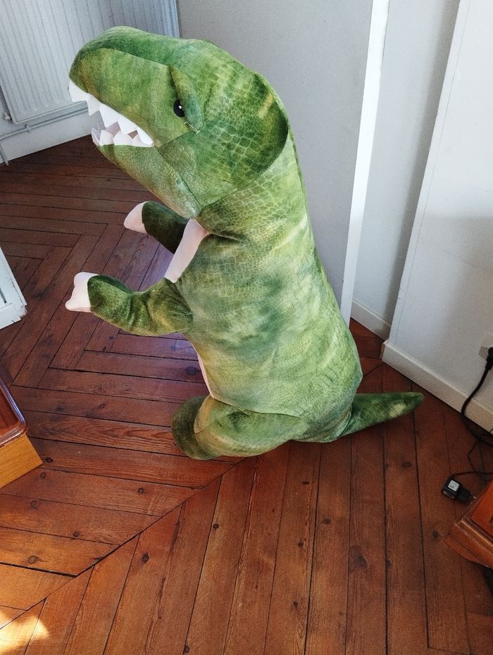 Grande peluche dinosaure neuf - photo numéro 5