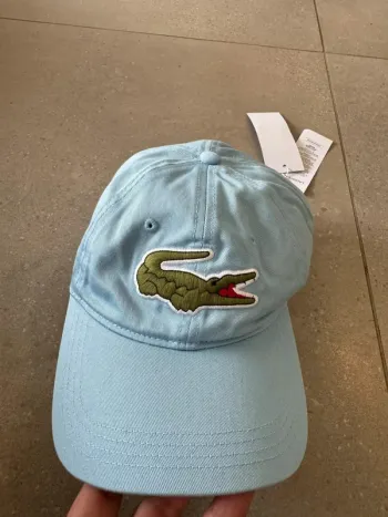 Casquette bleue clair Lacoste, neuve avec étiquette, taille unique