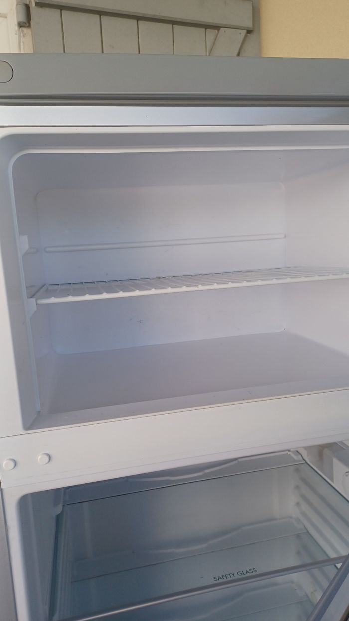 Réfrigérateur ariston hotpoint grand 2 portes bon état - photo numéro 4