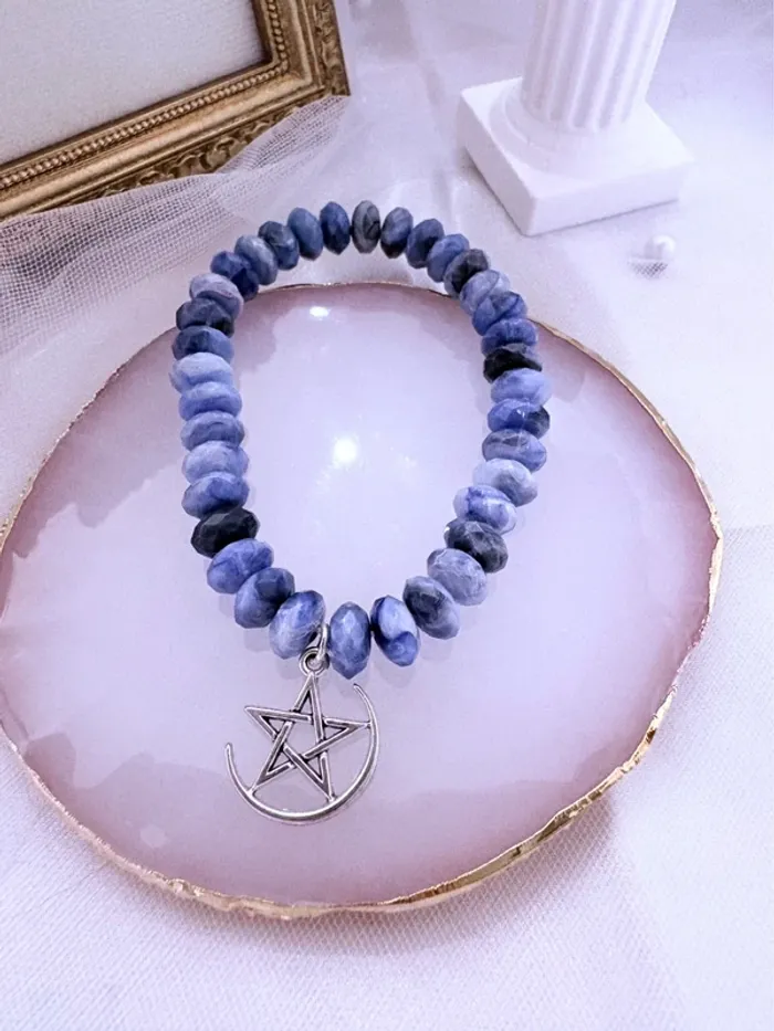 Lot de deux bracelets extensibles avec perles et bijoux - photo numéro 3