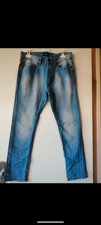 Jean Skinny bleu. Taille W 32/L 30 ( 42).