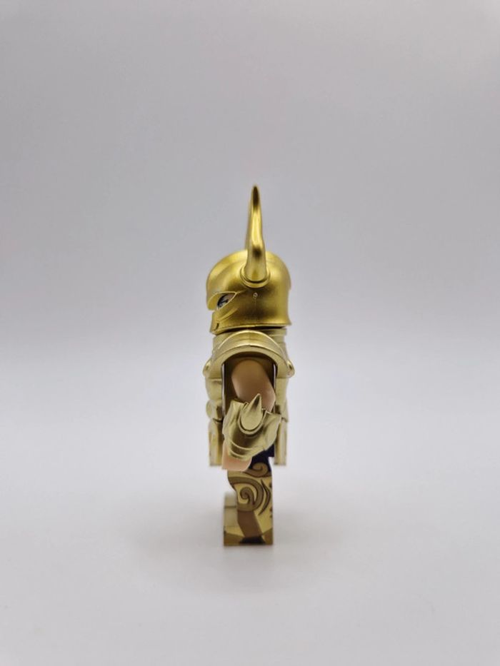 Figurine type lego Capricorne chevalier du Zodiaque Saint Seiya - photo numéro 3