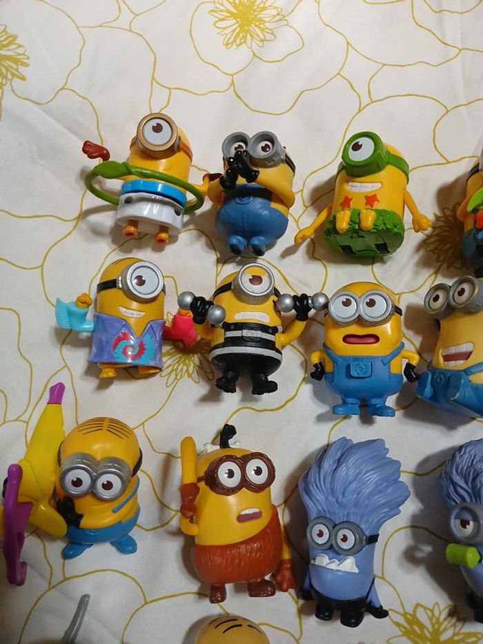 Gros de lot de minions Mcdo - photo numéro 2