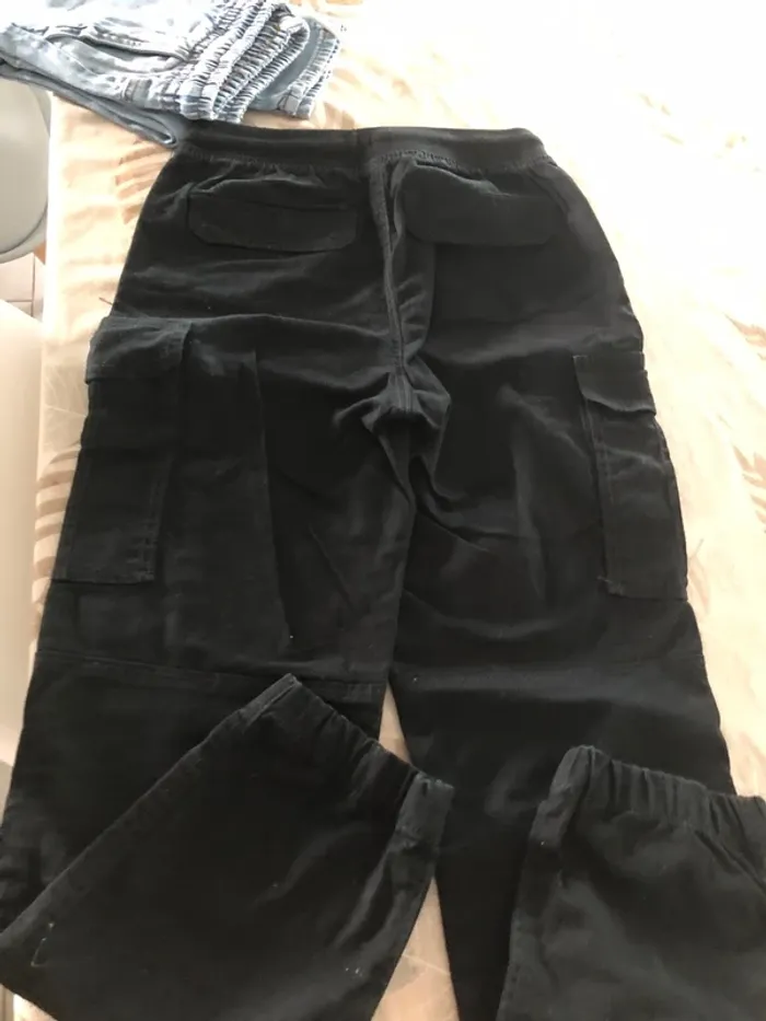 Jean cargo  noir H&M 11/12ans - photo numéro 4