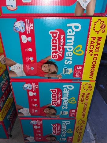 2 carton couche Pampers taille 5 pants 