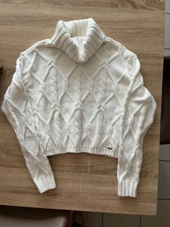 Pull Hollister