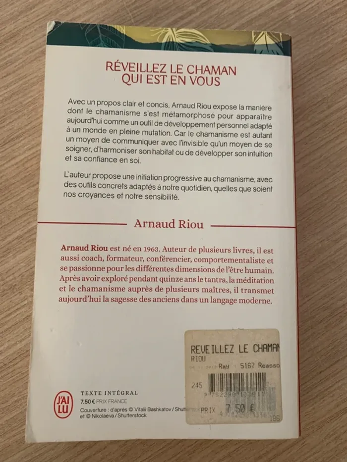 Livre arnaud riou réveillez le chaman qui est en vous - photo numéro 2