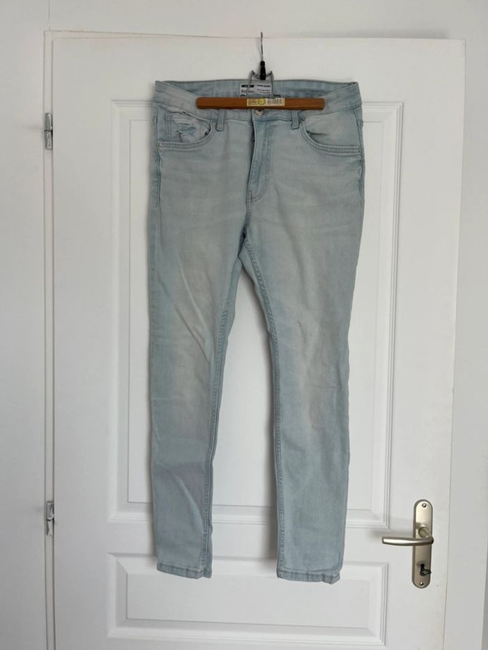 Lot 4 jeans skinny homme Bershka W31 - FR40 très bon état - photo numéro 17