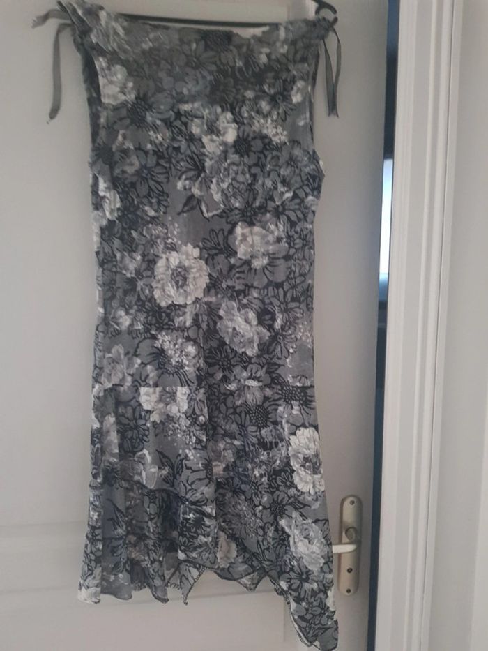 Robe bretelles
