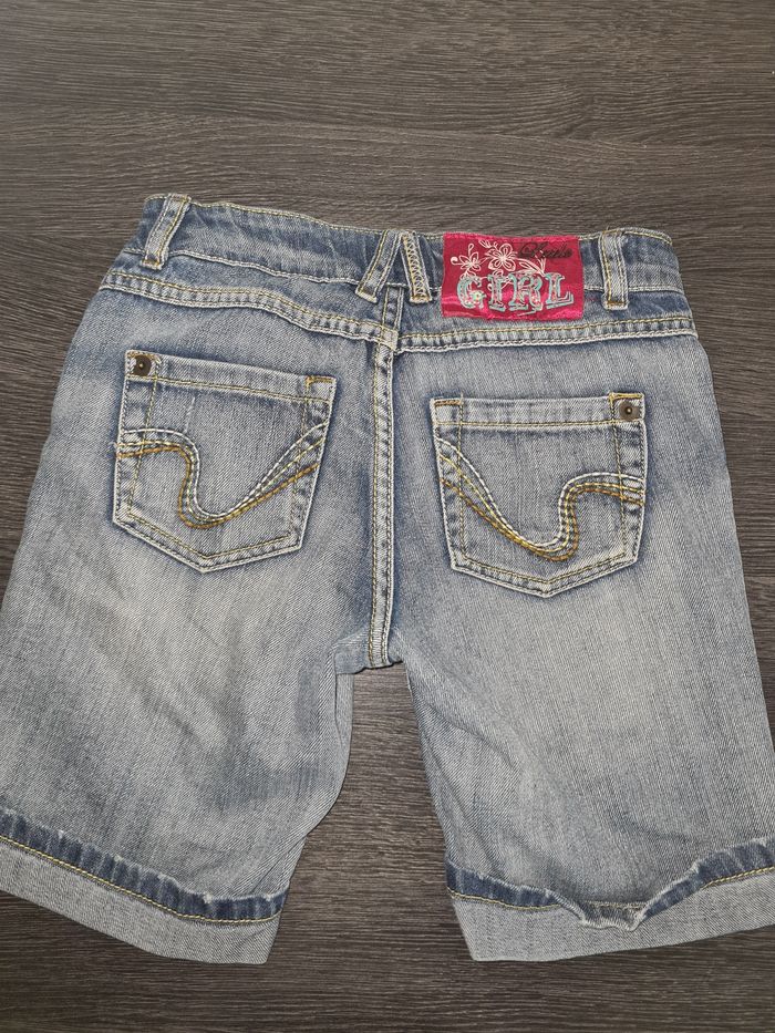 Bermudas Benetton fille en 8 ans - photo numéro 2