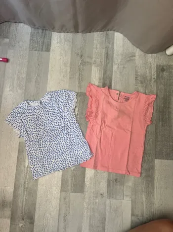 Lot de 2 tee shirt Kiabi bébé fille 24 mois