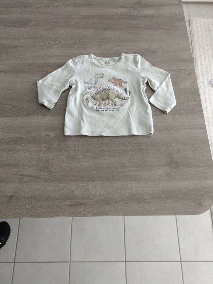 Top Manche longue C&A baby Dinosaure 6-9 mois 💯 coton