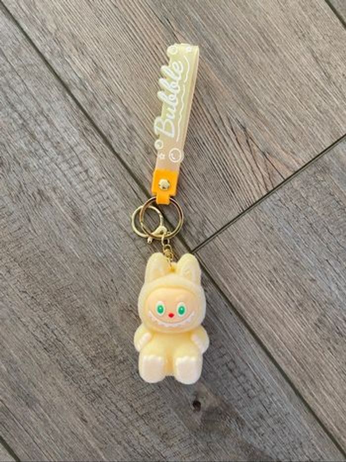 Porte clef labubu lumineux neuf
