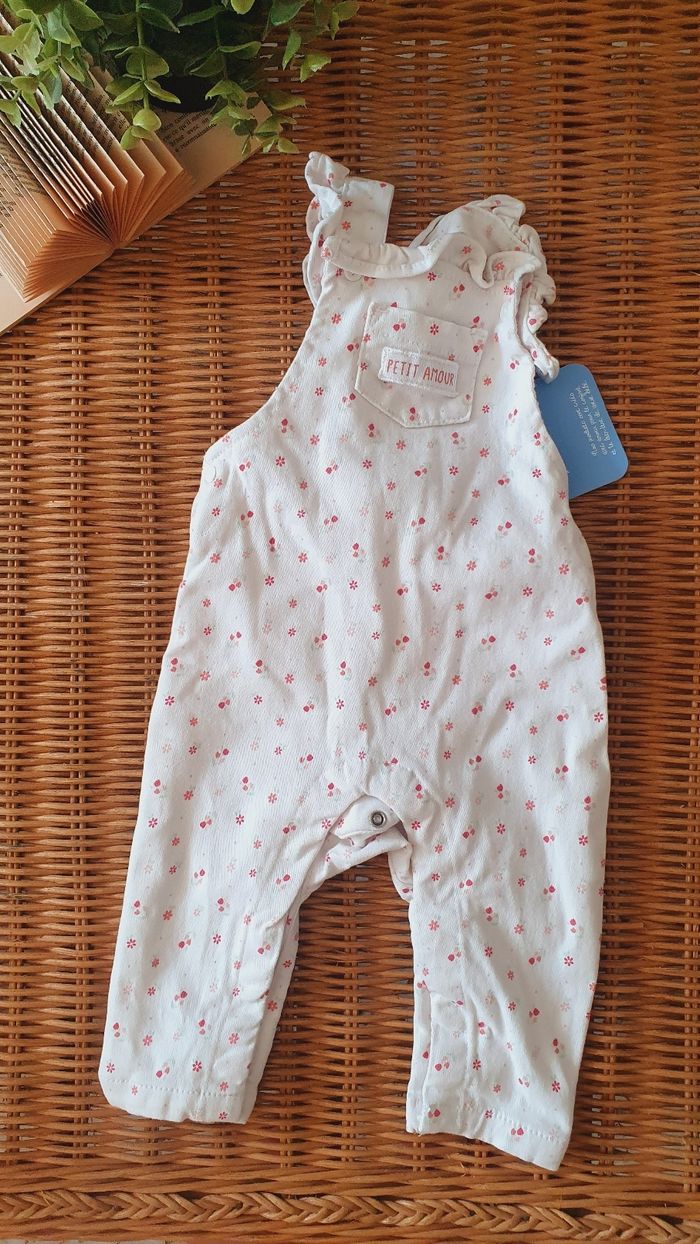 Combinaison pantalon fille 3 mois très bon état & neuve - photo numéro 7