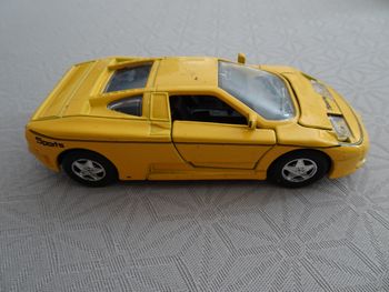 Voiture jaune welly n° 9053