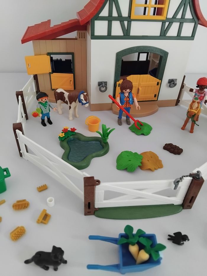 PLAYMOBIL CENTRE EQUESTRE Country - photo numéro 2