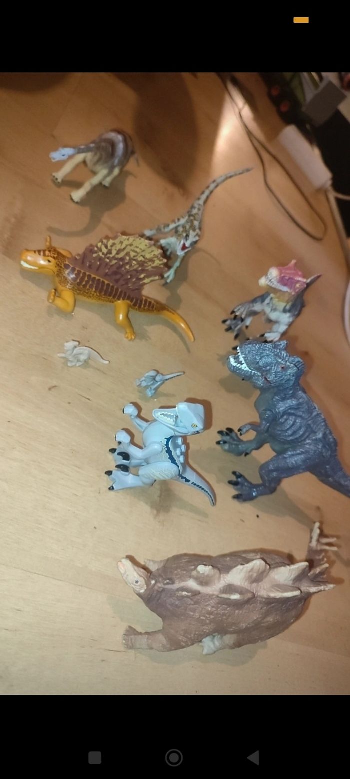 Lot dinausores - photo numéro 2