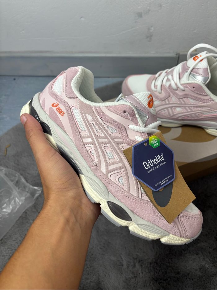Asics gel nyc rose neuve taille 42 - photo numéro 2