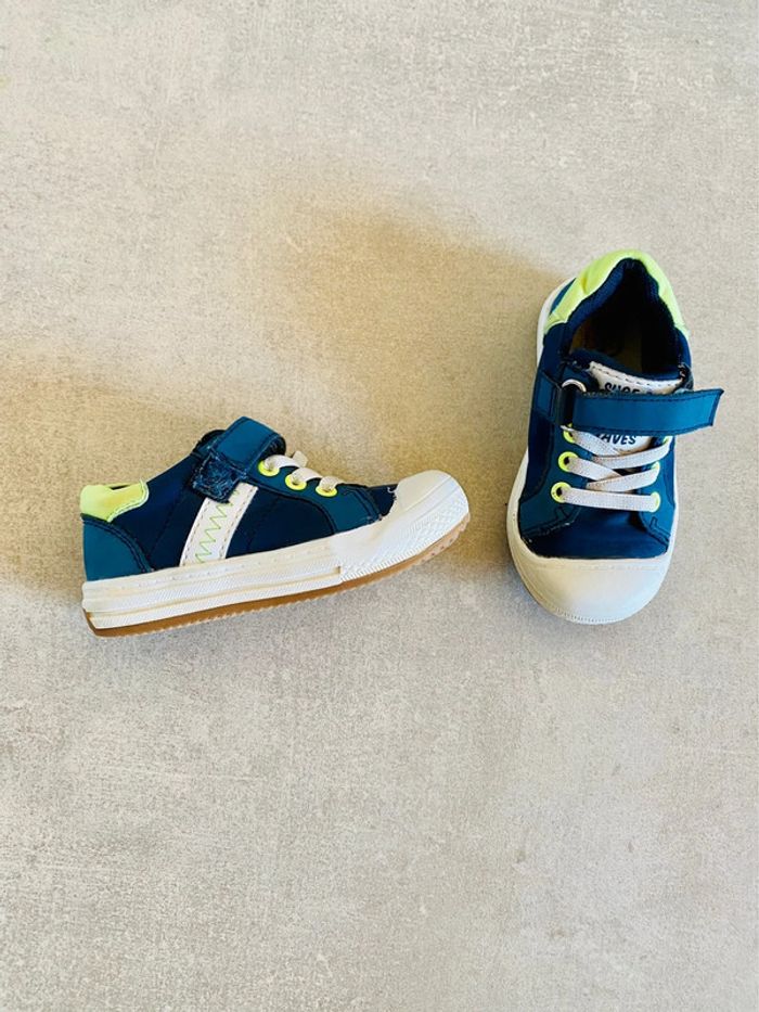 Chaussure t21 - photo numéro 2