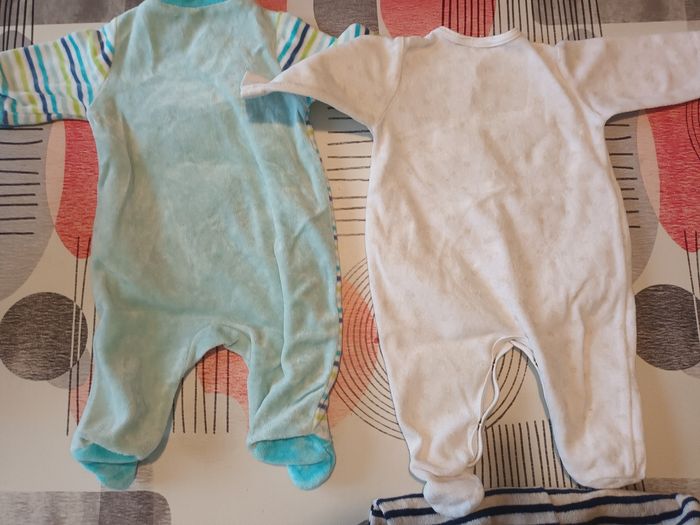 Lot 4 pyjamas qui s'ouvrent devant Taille 1 mois - photo numéro 6