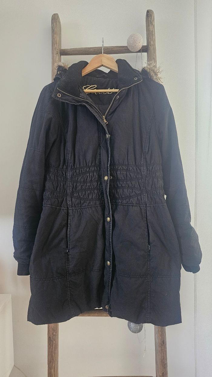 Manteau Guess taille 42 XL