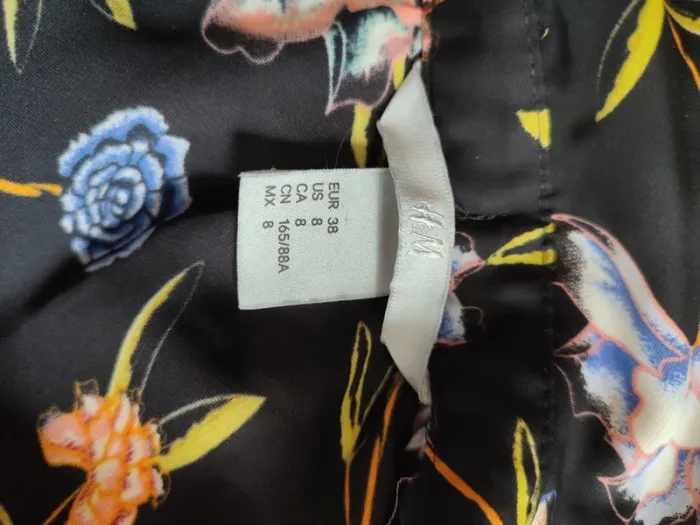 Blouse sans manche 🌸 fluide - H&M - photo numéro 7