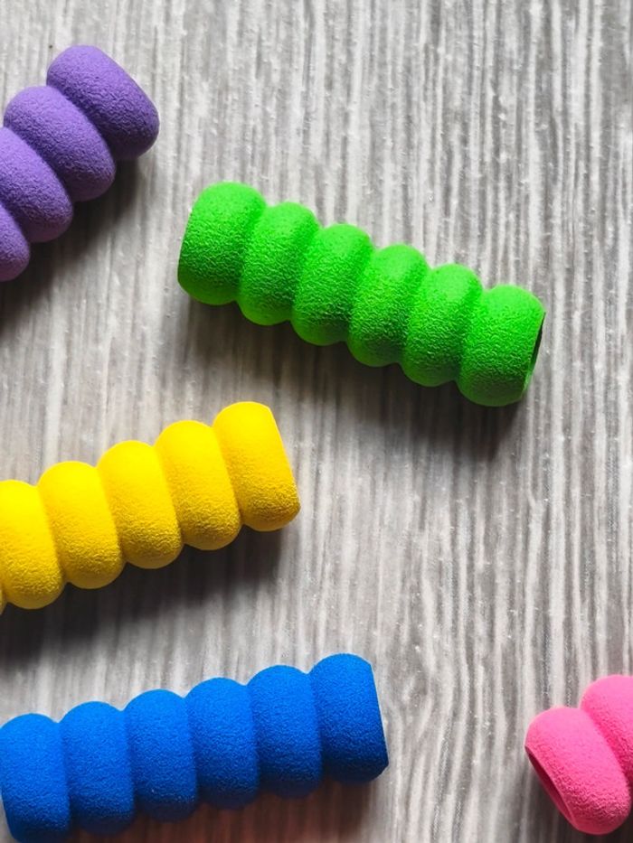 Correcteur de posture d'écriture en mousse souple petit - photo numéro 4