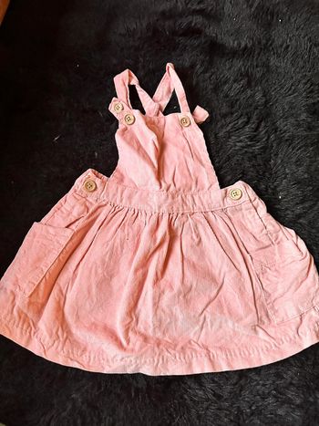 Robe neuf. 18 mois