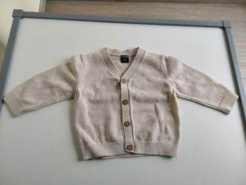 Lot de 2 gilets à col V en maille légère (Beige et Bleu) 6 mois Kiabi