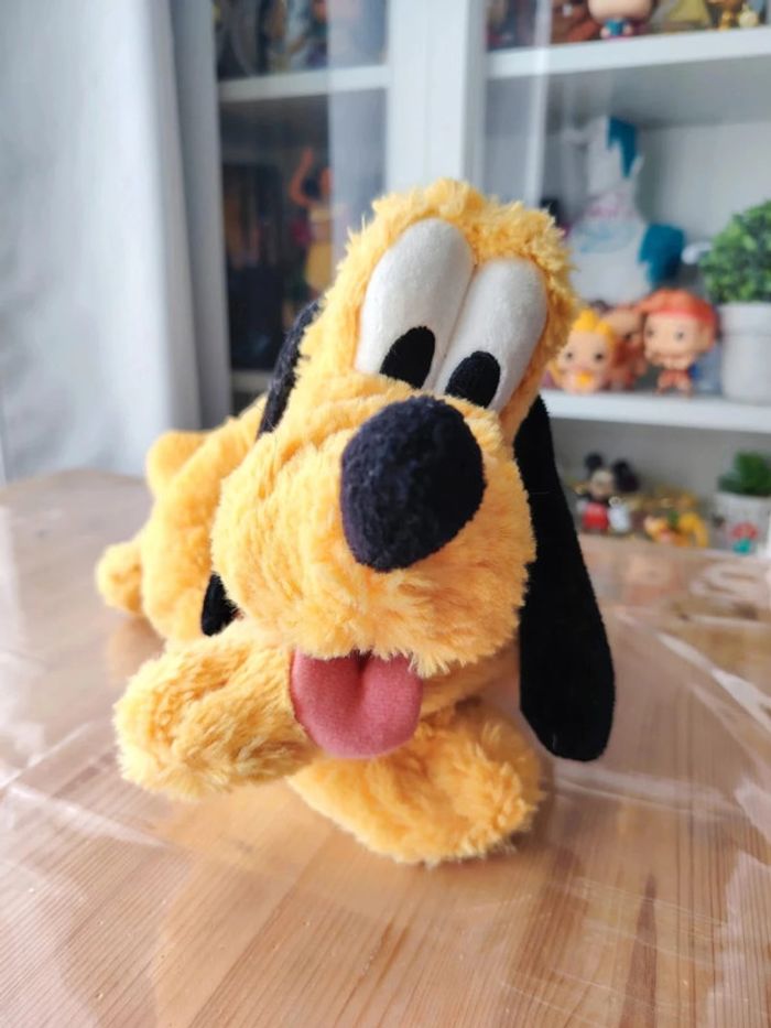 Peluche pluto Disneyland Paris
