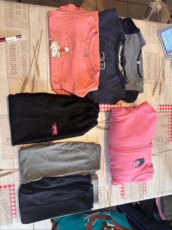 Petit lots de vêtement 6 ans fille