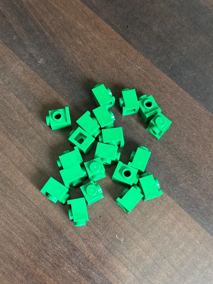 20 Brick Lego, Modified 1 × 1 with Headlight ref 4070 Green