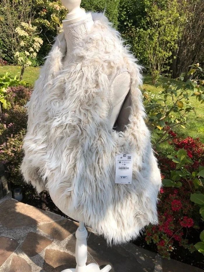 Veste sans manche moumoutte Zara neuve taille M - photo numéro 2