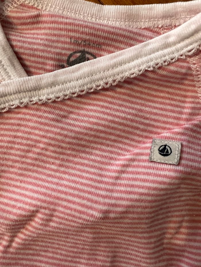 Lot de deux bodys Petit Bateau - photo numéro 4