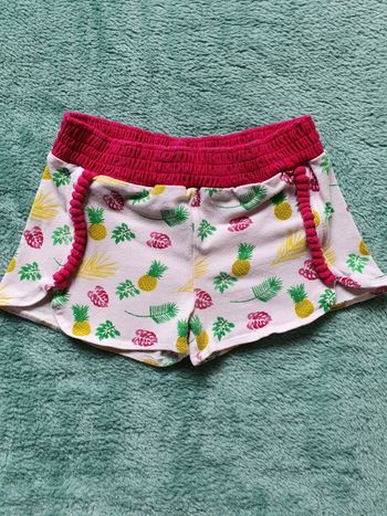 Très beau short 3 ans