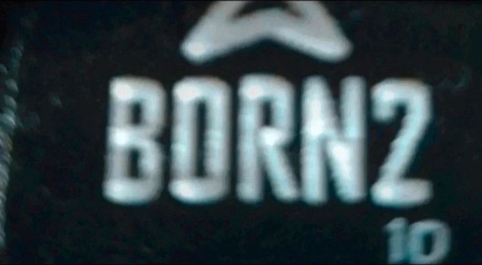 Joli t-shirt one piece Taille 10ans - photo numéro 3